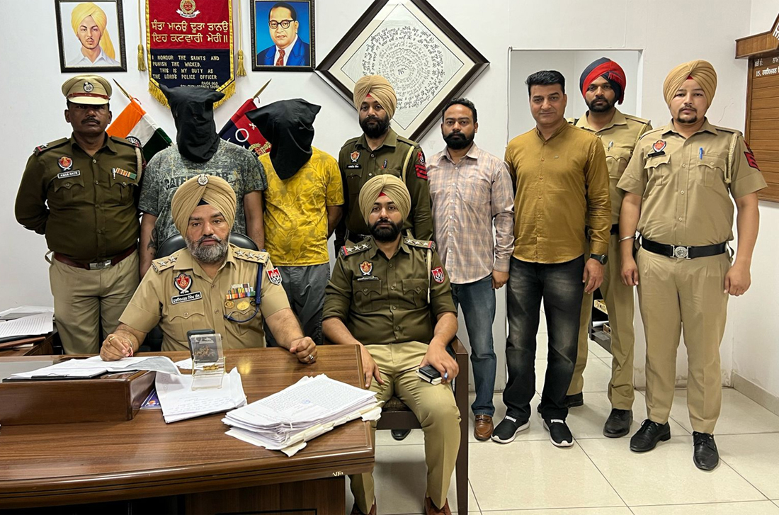 3rd Commando Battalion employee arrested along with his accomplice for extorting money from shopkeeper by posing as CIA staff soldier